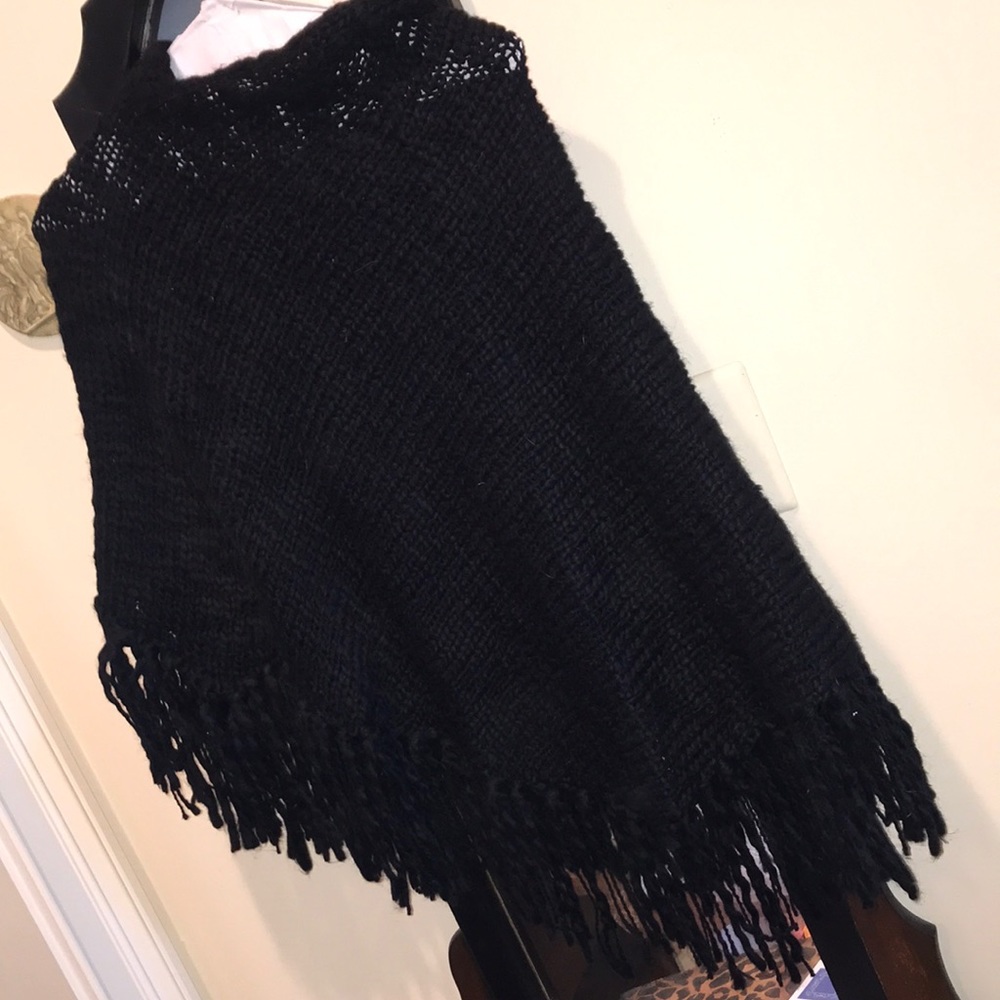 Black Shawl